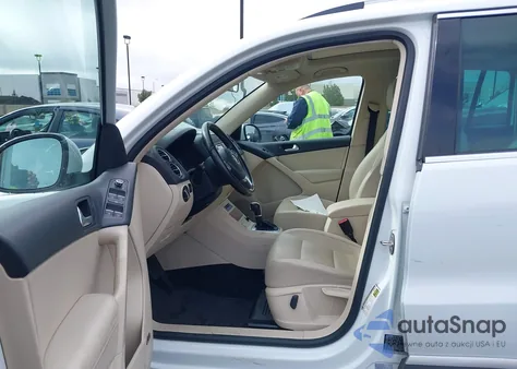 2015 Volkswagen Tiguan Sel z USA, uszkodzony, nr VIN WVGAV7AX4FW598203